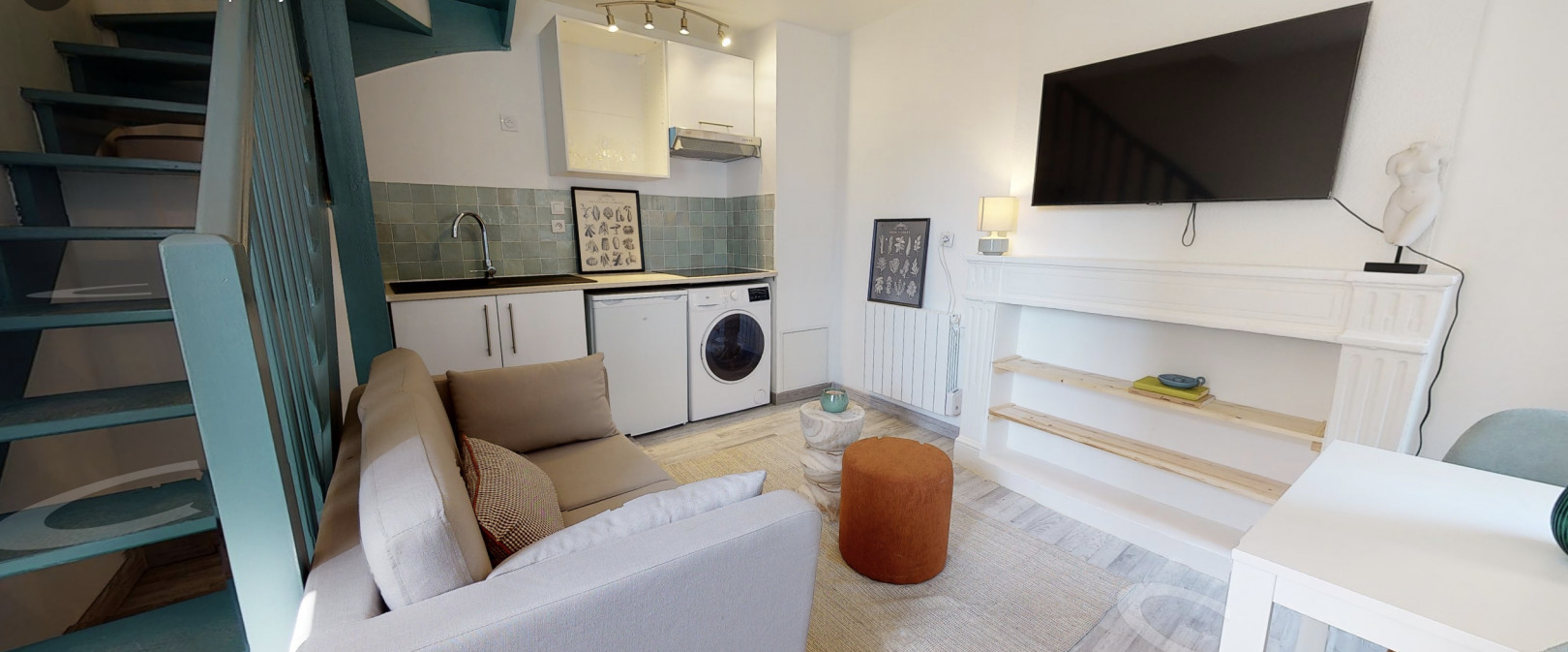 
                                                Location
                                                 Studio Duplex quartier Saint-Michel - 1331110