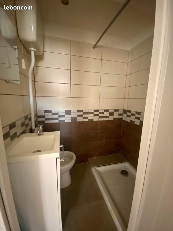 
                                                Location
                                                 Studio en duplex - 30m2 Marseille