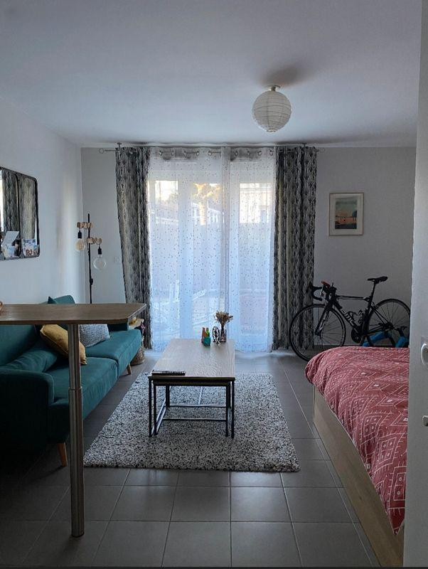 
                                                Location
                                                 Studio en RdC avec terrasse proche centre ville