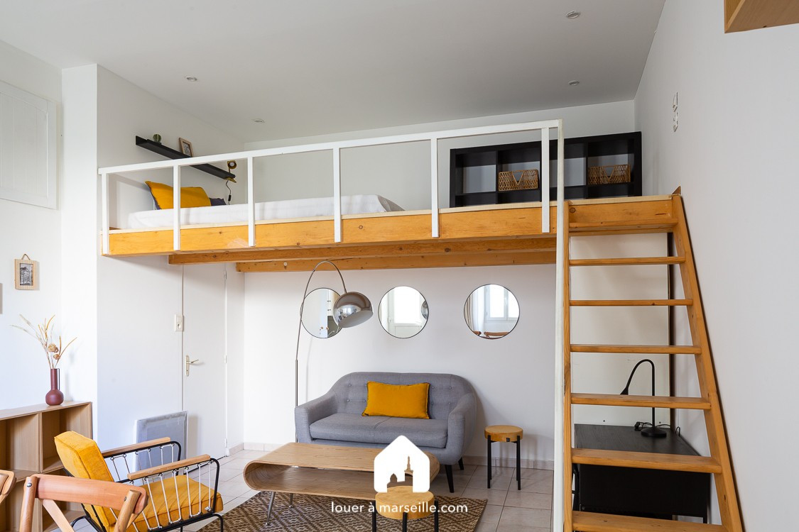 
                                                Location
                                                 Studio Endoume