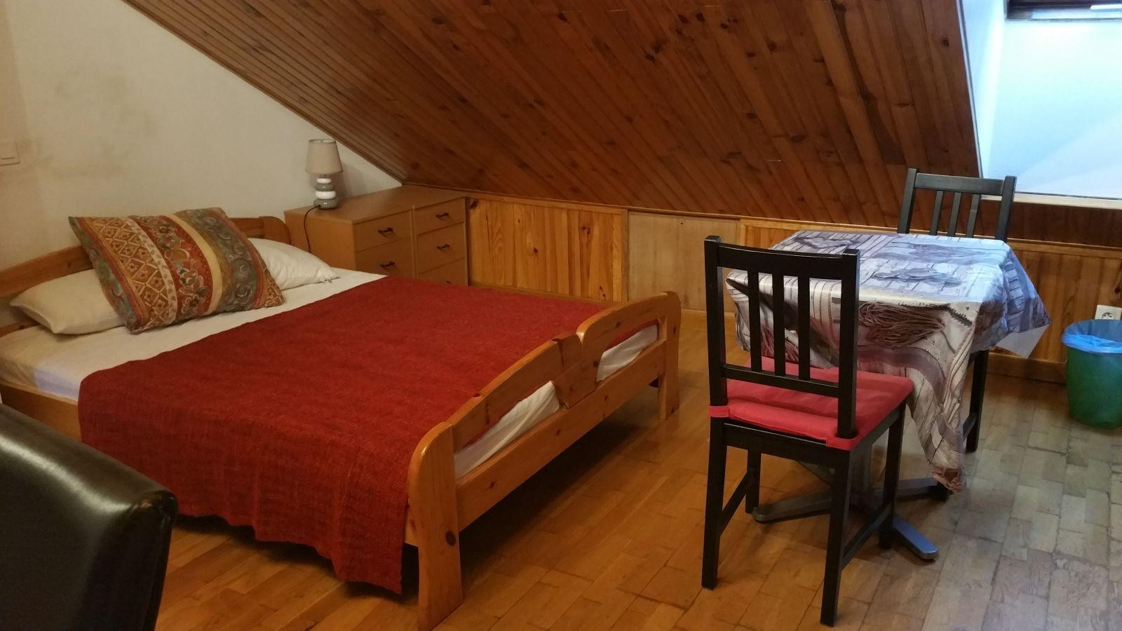 
                                                Location
                                                 Studio entièrement meublé Elancourt 30m2 au sol