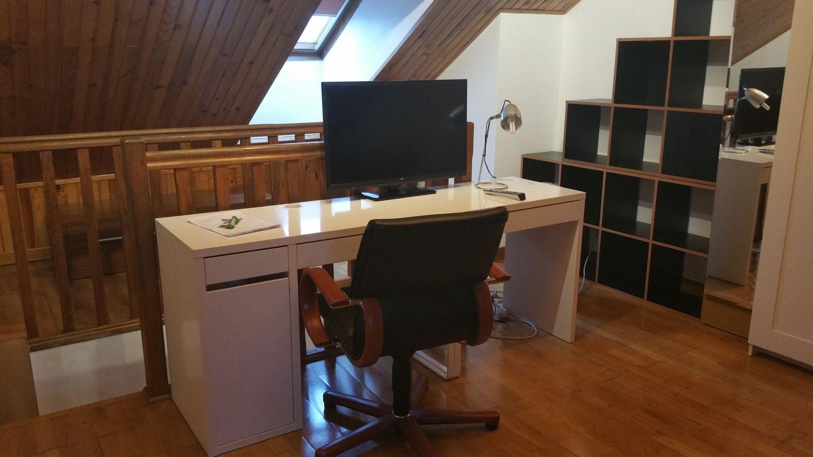 
                                                Location
                                                 Studio entièrement meublé Elancourt 30m2 au sol