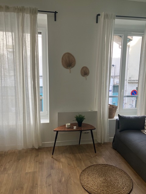 
                                                Location
                                                 Studio entièrement meublé et rénové à Lyon 7 - HONORAIRES DE LOCATION OFFERTS