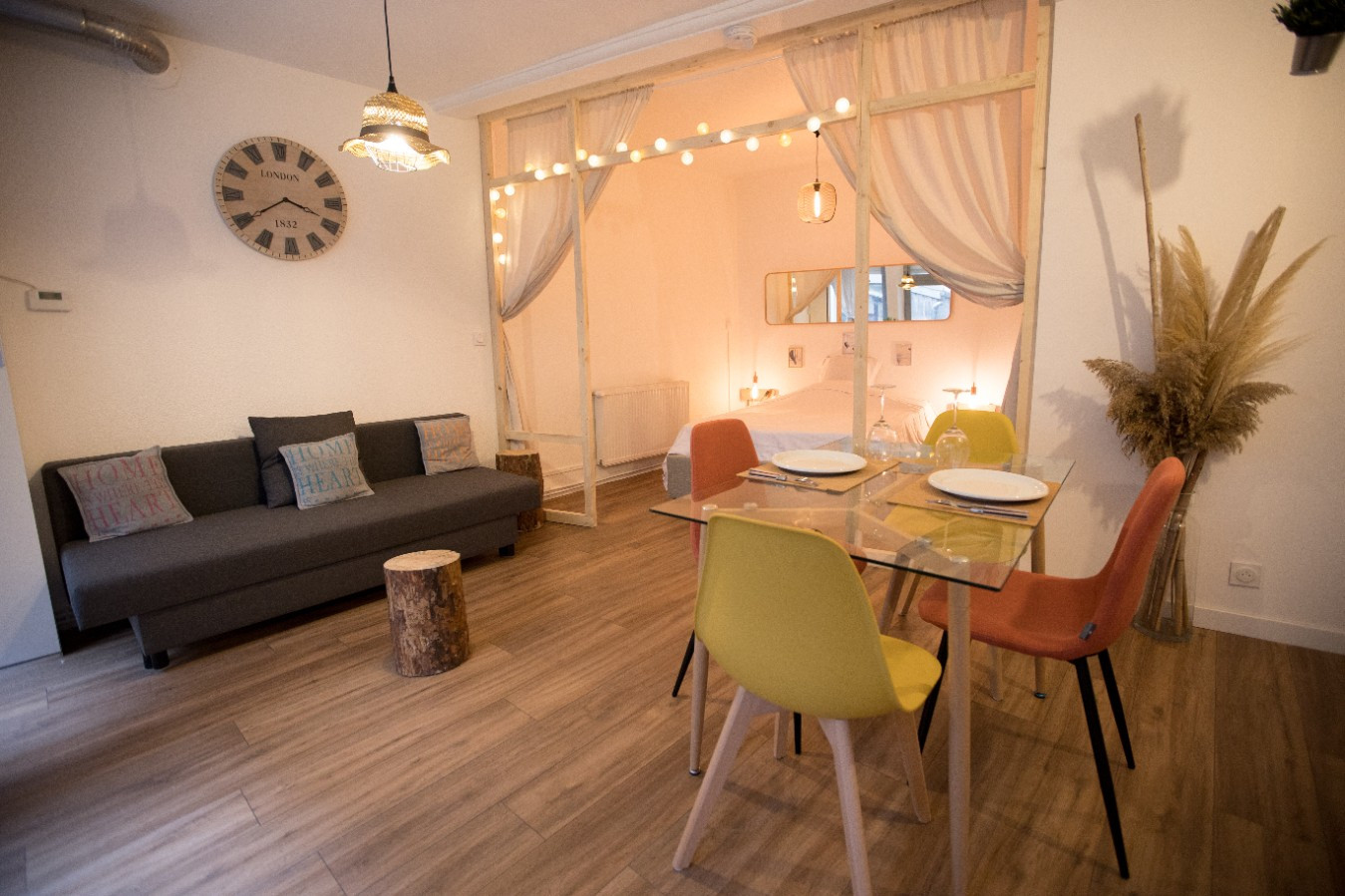 
                                                Vente
                                                 Studio entièrement rénové hyper centre