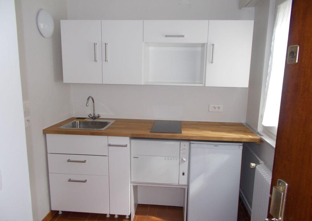 
                                                Location
                                                 Studio entre ENA et faculté de Médecine Strasbourg
