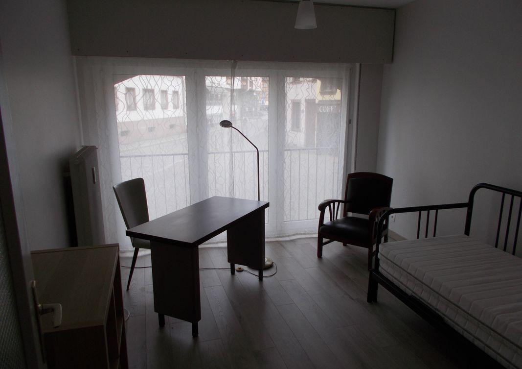 
                                                Location
                                                 Studio entre ENA et faculté de Médecine Strasbourg
