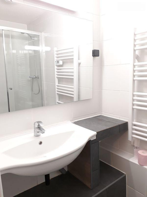 
                                                Location
                                                 Studio etudiant gentilly