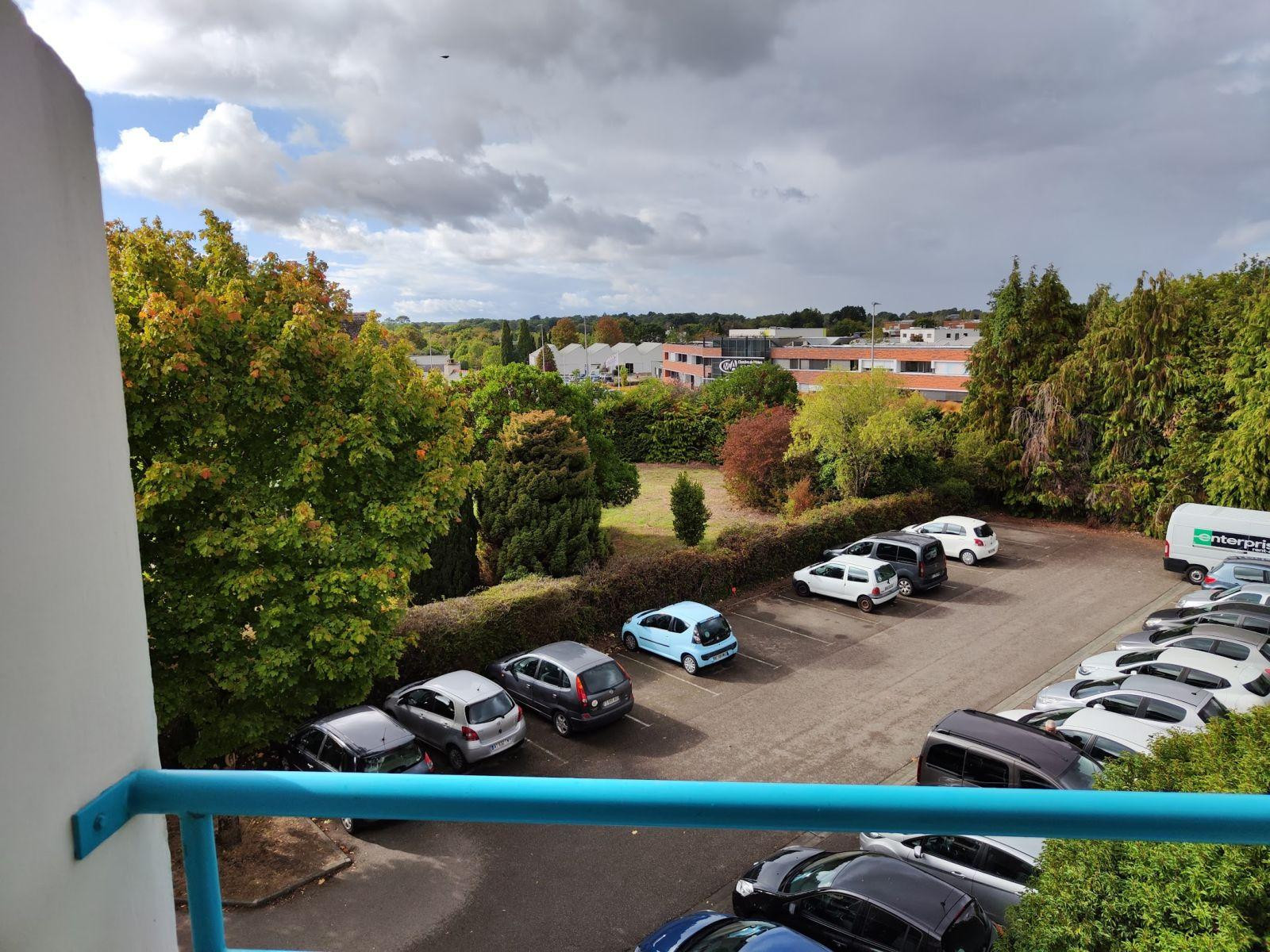 
                                                Location
                                                 STUDIO ETUDIANT MEUBLE