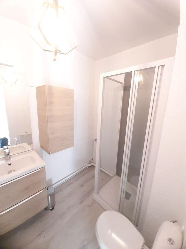 
                                                Location
                                                 Studio étudiant meublé avec machine à laver