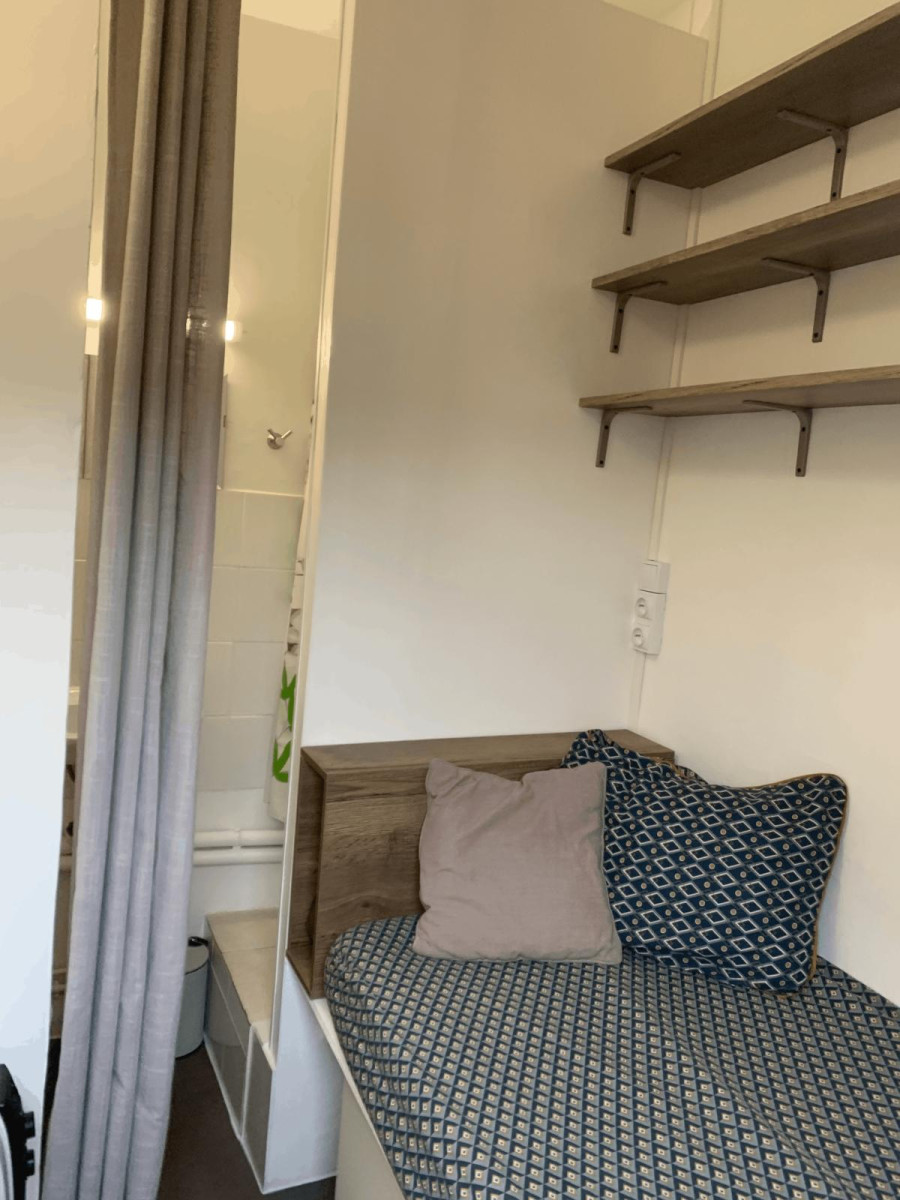 
                                                Location
                                                 Studio étudiant Paris 9