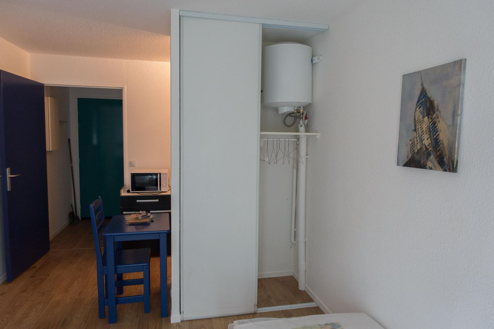 
                                                Location
                                                 Studio étudiant proche des centres universitaires