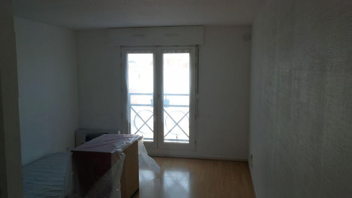 
                                                Location
                                                 Studio étudiant proche Victoire