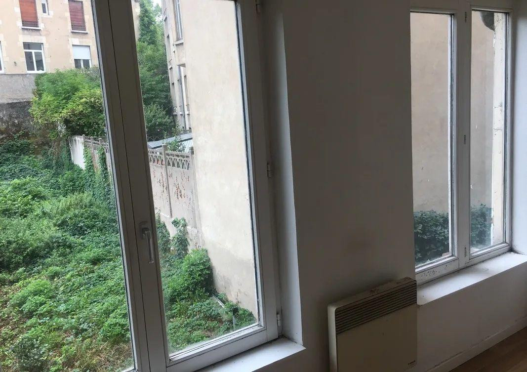 
                                                Location
                                                 Studio F1Bis 29m² avec jardin privatif de 200 m²