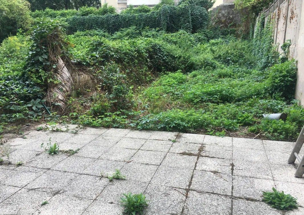 
                                                Location
                                                 Studio F1Bis 29m² avec jardin privatif de 200 m²