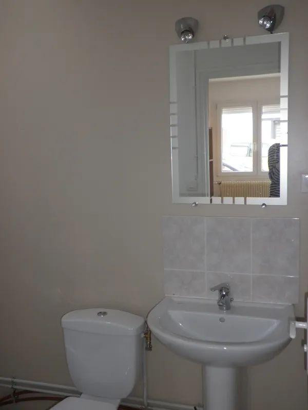 
                                                Location
                                                 Studio fonctionnel 15m² libre de suite à la Hotoie