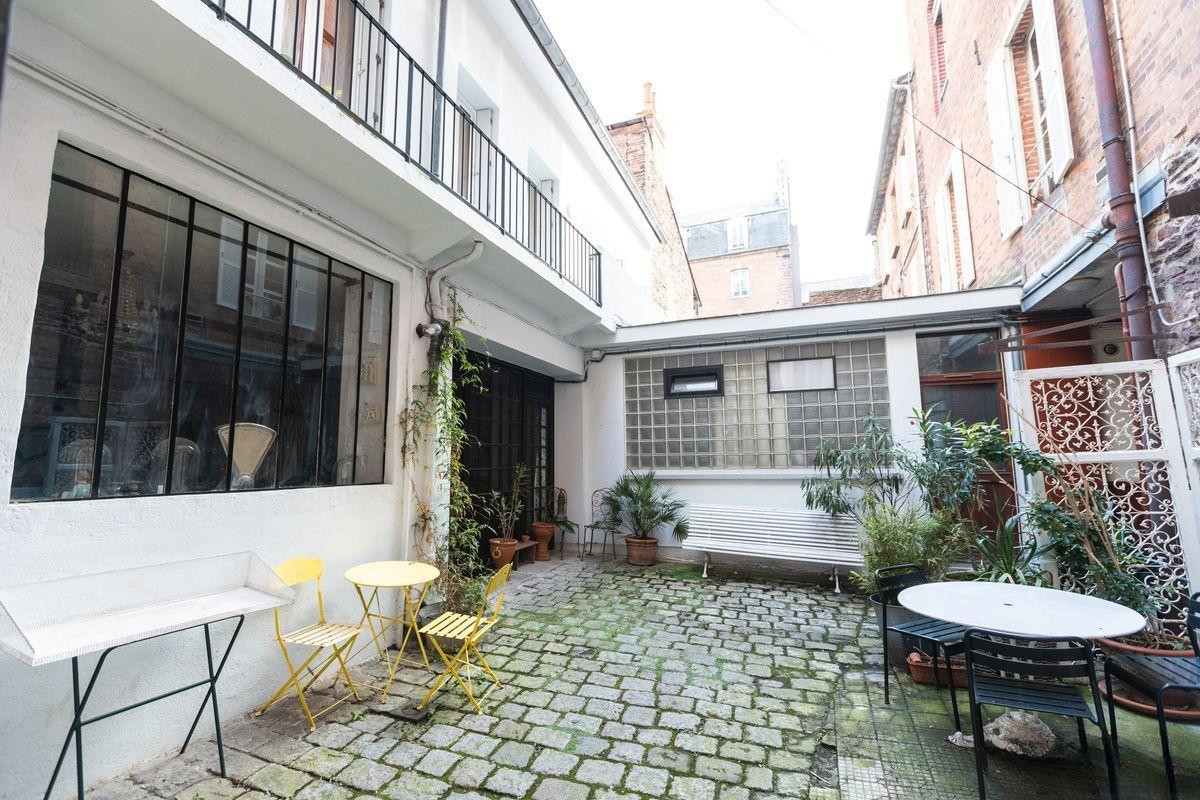 
                                                Location
                                                 Studio Gare de Rennes