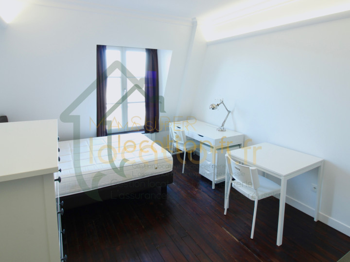 
                                                Location
                                                 Studio Hyper-centre - Proche école Elisa