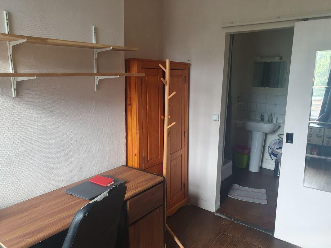 
                                                Location
                                                 Studio Lille Vauban
