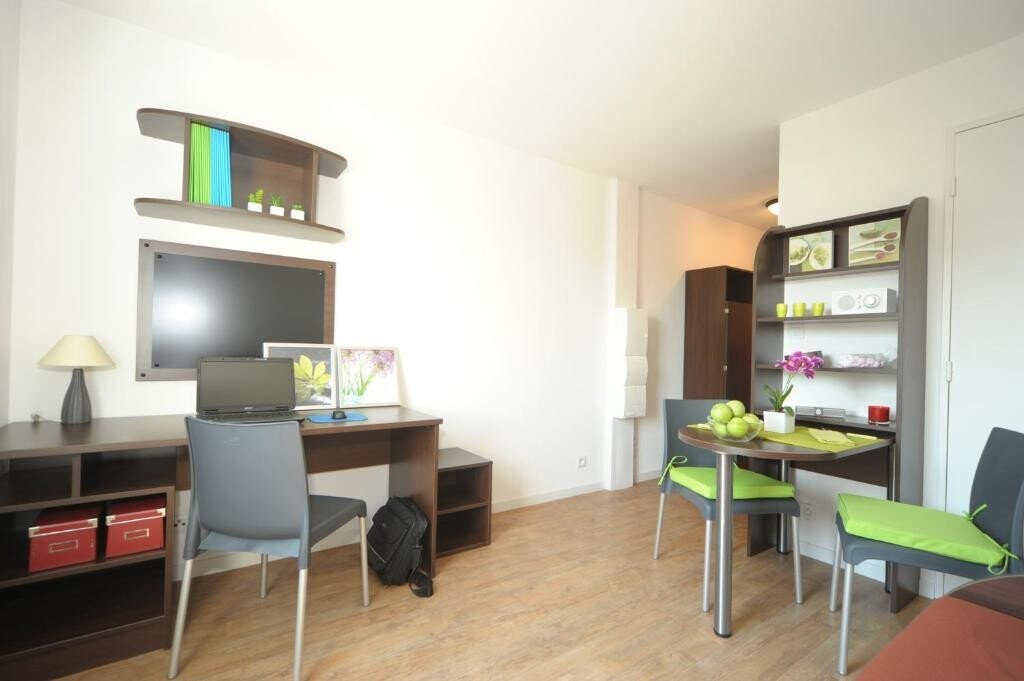 
                                                Vente
                                                 Studio Lmnp renta. 4.50 %