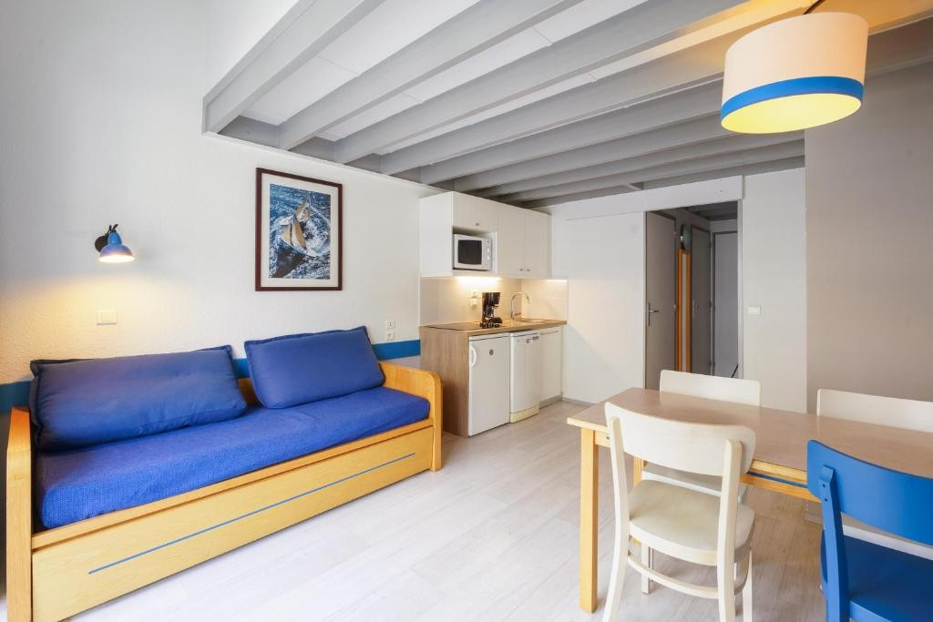 
                                                Vente
                                                 Studio Lmnp renta. 4.74 %