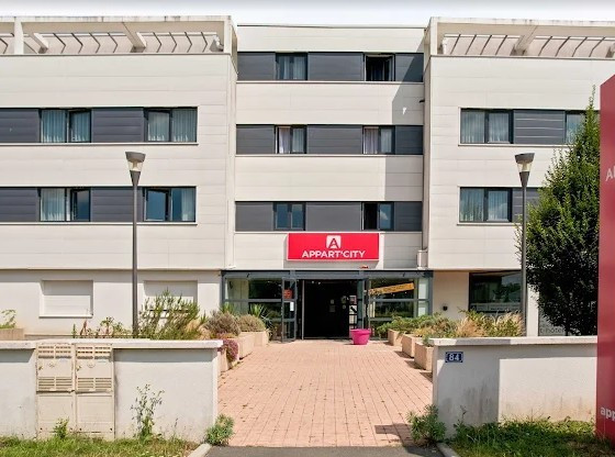 
                                                Vente
                                                 Studio Lmnp renta. 5.20 %