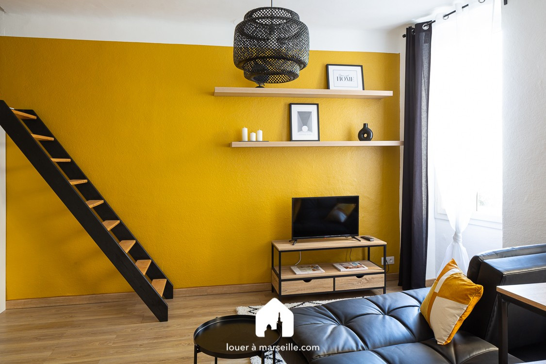 Location
                                                 STUDIO LONGCHAMP - LAM