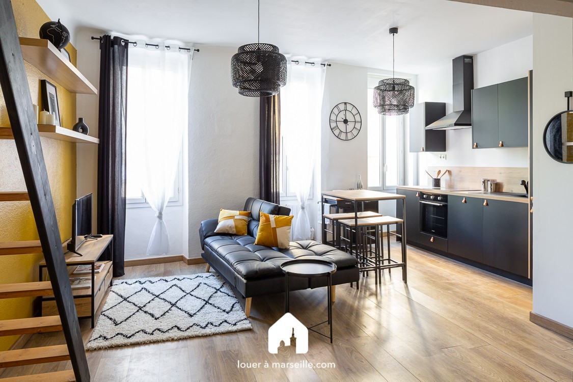 Location
                                                 STUDIO LONGCHAMP - LAM