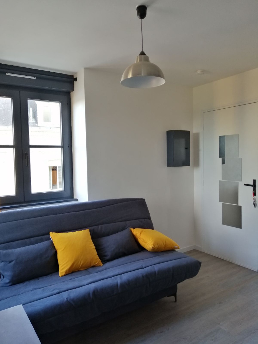 
                                                Location
                                                 Studio lumineux Chalonnes/Loire - idéal étudiant