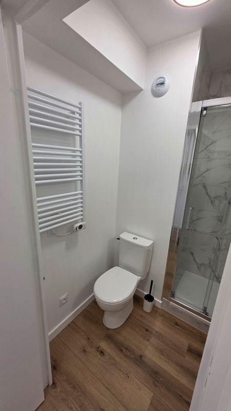 
                                                Location
                                                 Studio lumineux refait à neuf 15,3 m² à Clichy