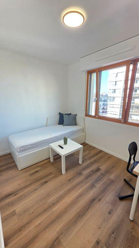
                                                Location
                                                 Studio lumineux refait à neuf 15,3 m² à Clichy