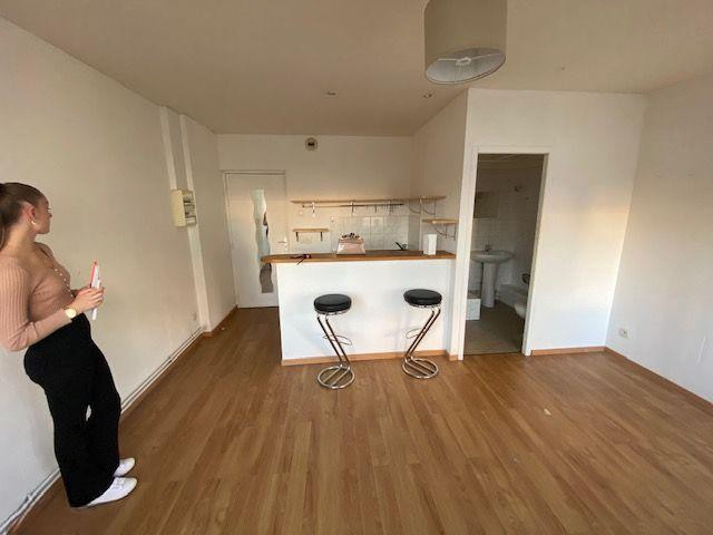 
                                                Location
                                                 Studio Lyon 3ème