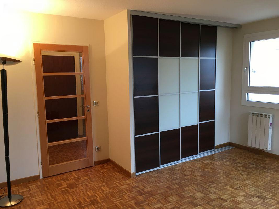 
                                                Location
                                                 Studio Lyon 9 Plateau de St Rambert