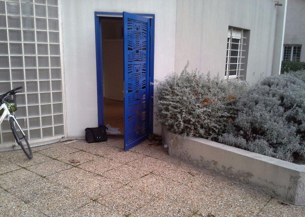 
                                                Location
                                                 Studio Marseille avec terrasse