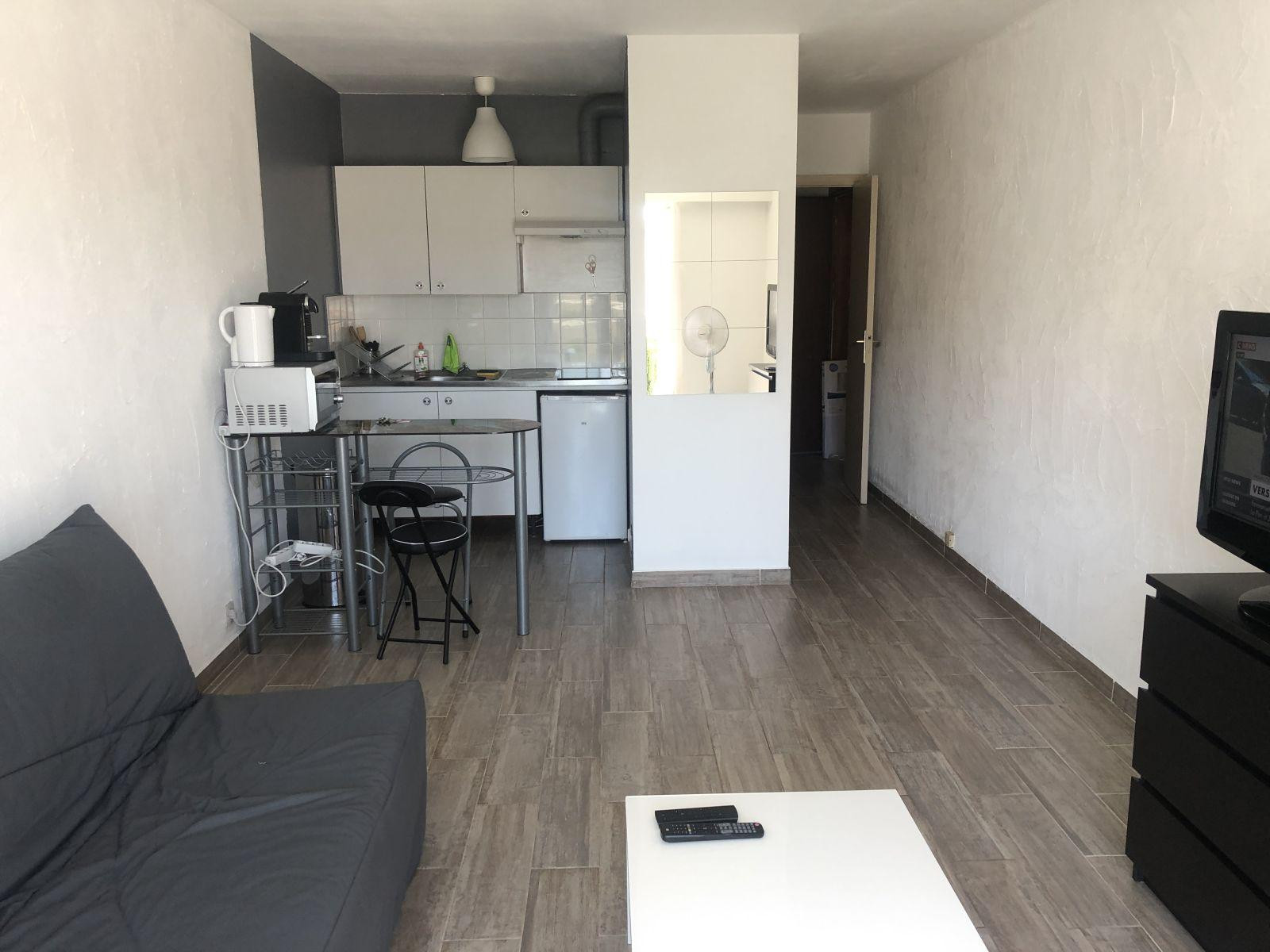 
                                                Location
                                                 Studio Marseille proximité faculté Timone
