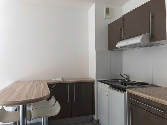 
                                                Location
                                                 Studio Marseille Saint Pierre/Timone