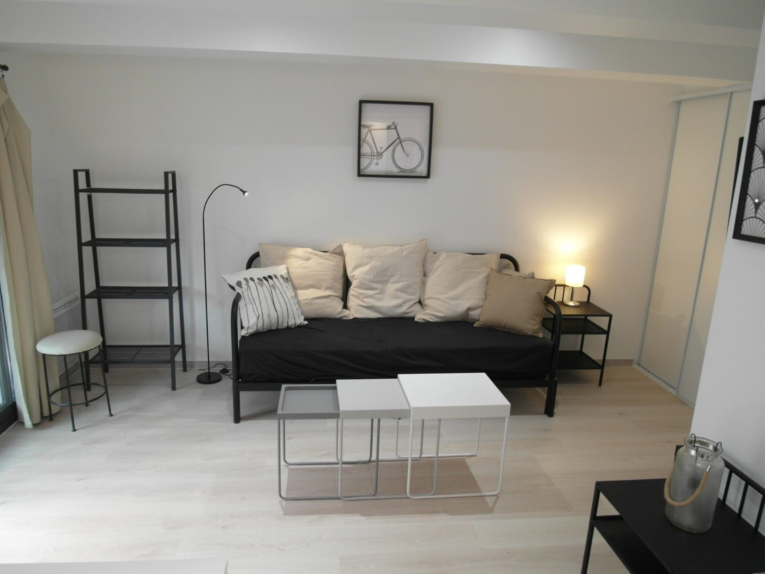 
                                                Location
                                                 Studio Mazagran  meublé