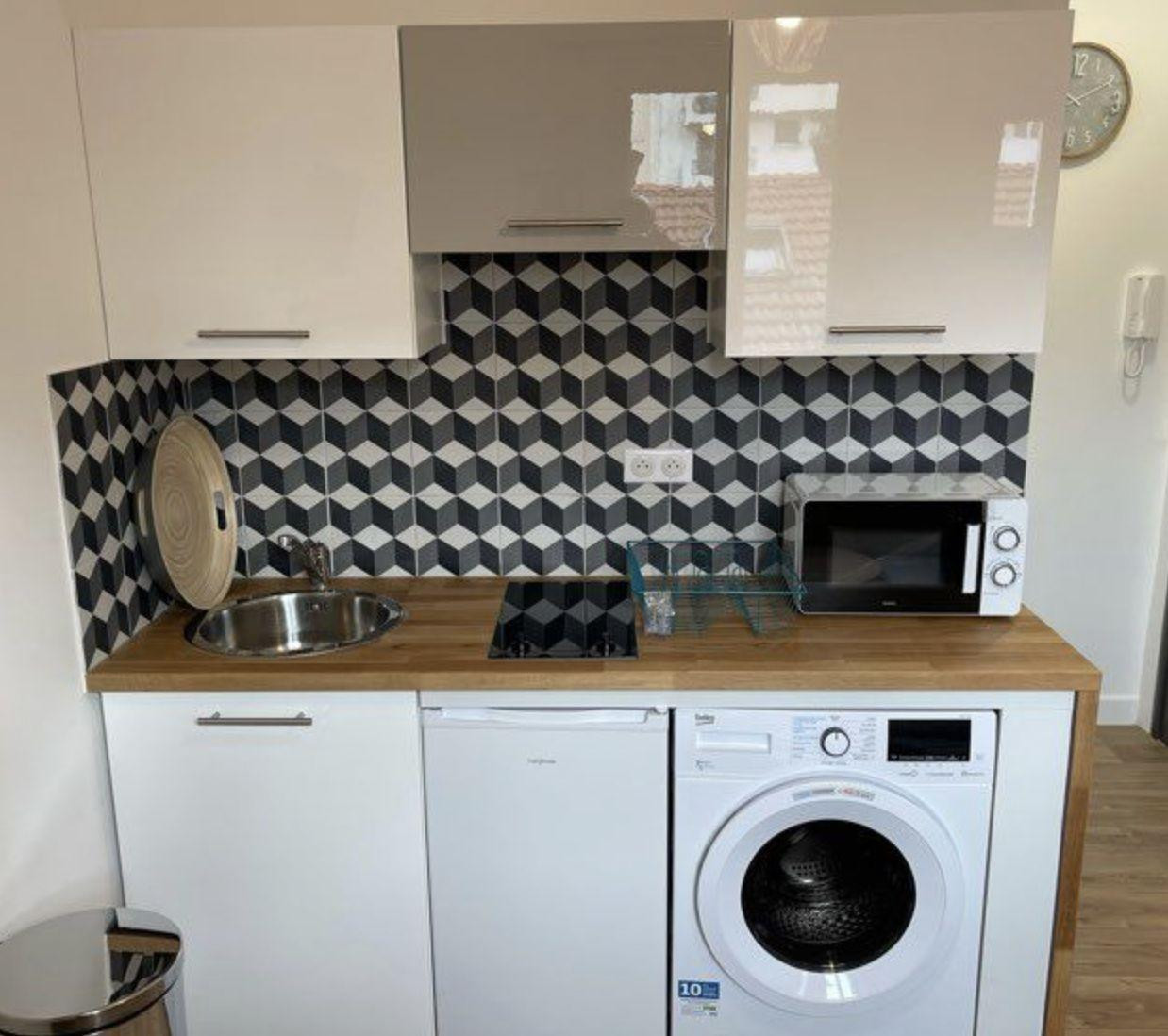 
                                                Location
                                                 Studio métro Maison Blanche, Paris 75013