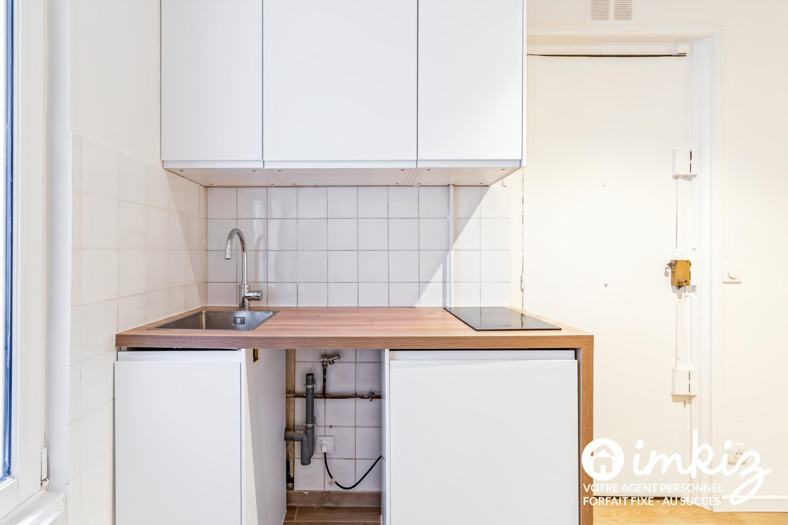 
                                                Vente
                                                 Studio métro St Georges