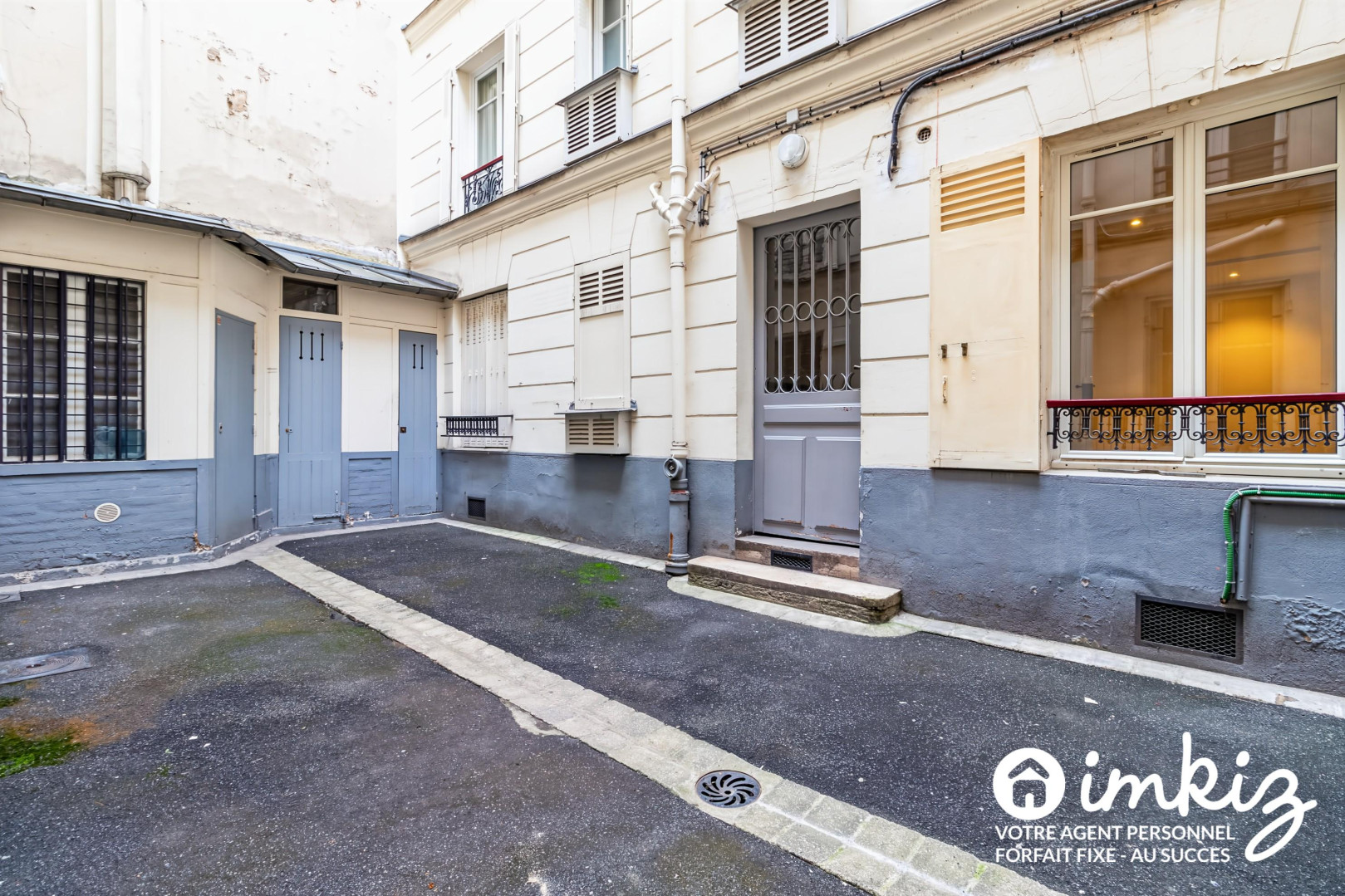 
                                                Vente
                                                 Studio métro St Georges