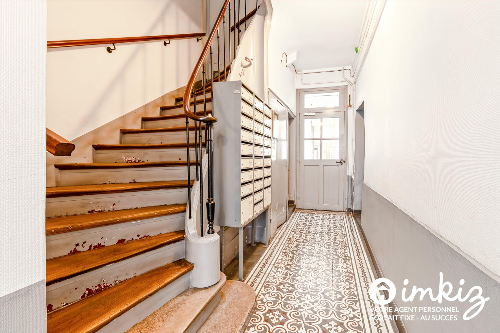 
                                                Vente
                                                 Studio métro St Georges