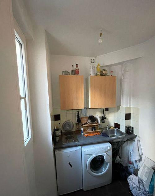 
                                                Location
                                                 Studio meublé 10 rue lamarck à 100 m du sacré