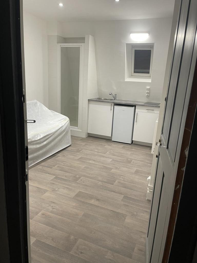 
                                                Location
                                                 Studio meublé 12m2 à Neuilly Bail Mobilité