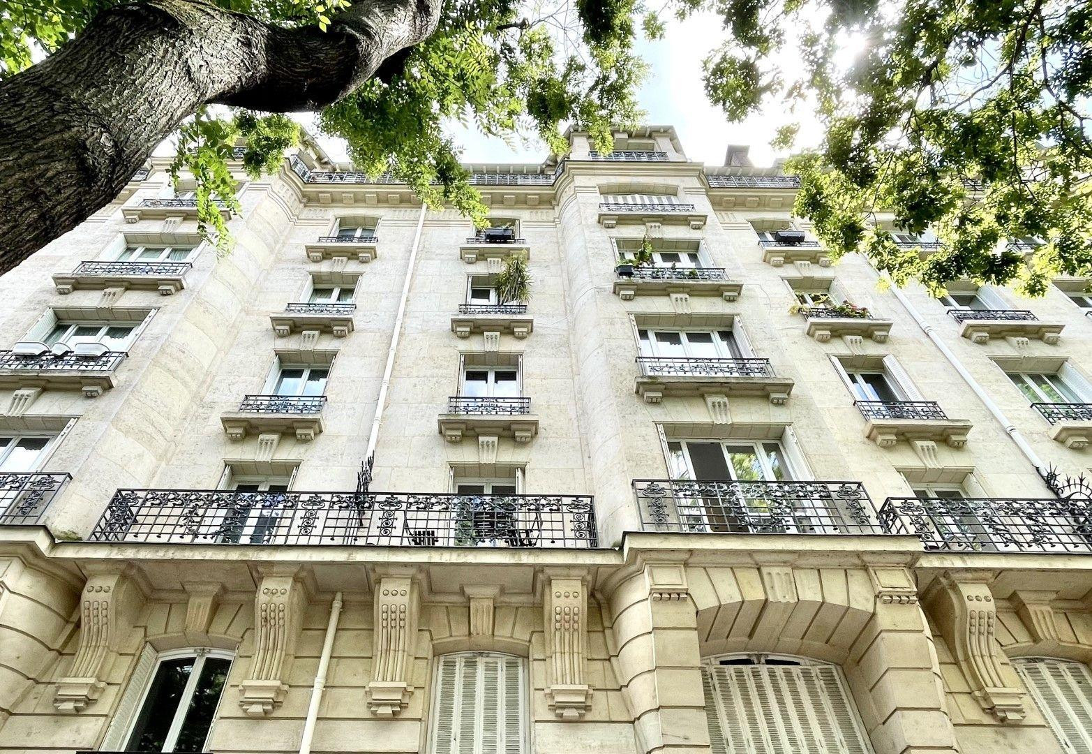 
                                                Location
                                                 Studio meublé 13m² avec ascenseur