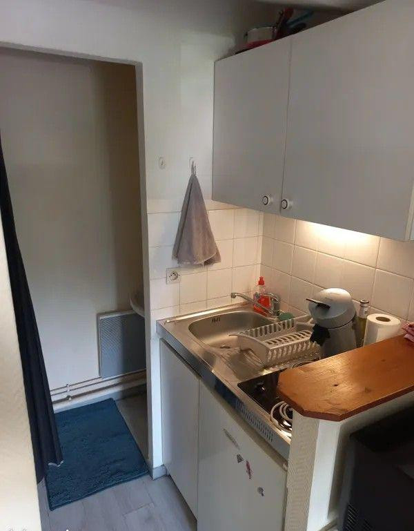 
                                                Location
                                                 Studio meublé 14m² Reims centre proche science po