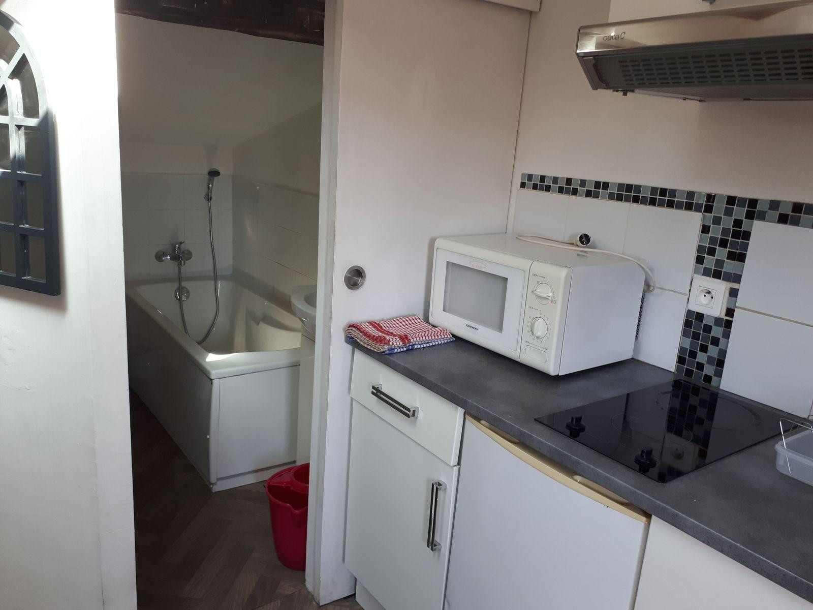 
                                                Location
                                                 Studio meublé 14m² rue Naujac à Bordeaux