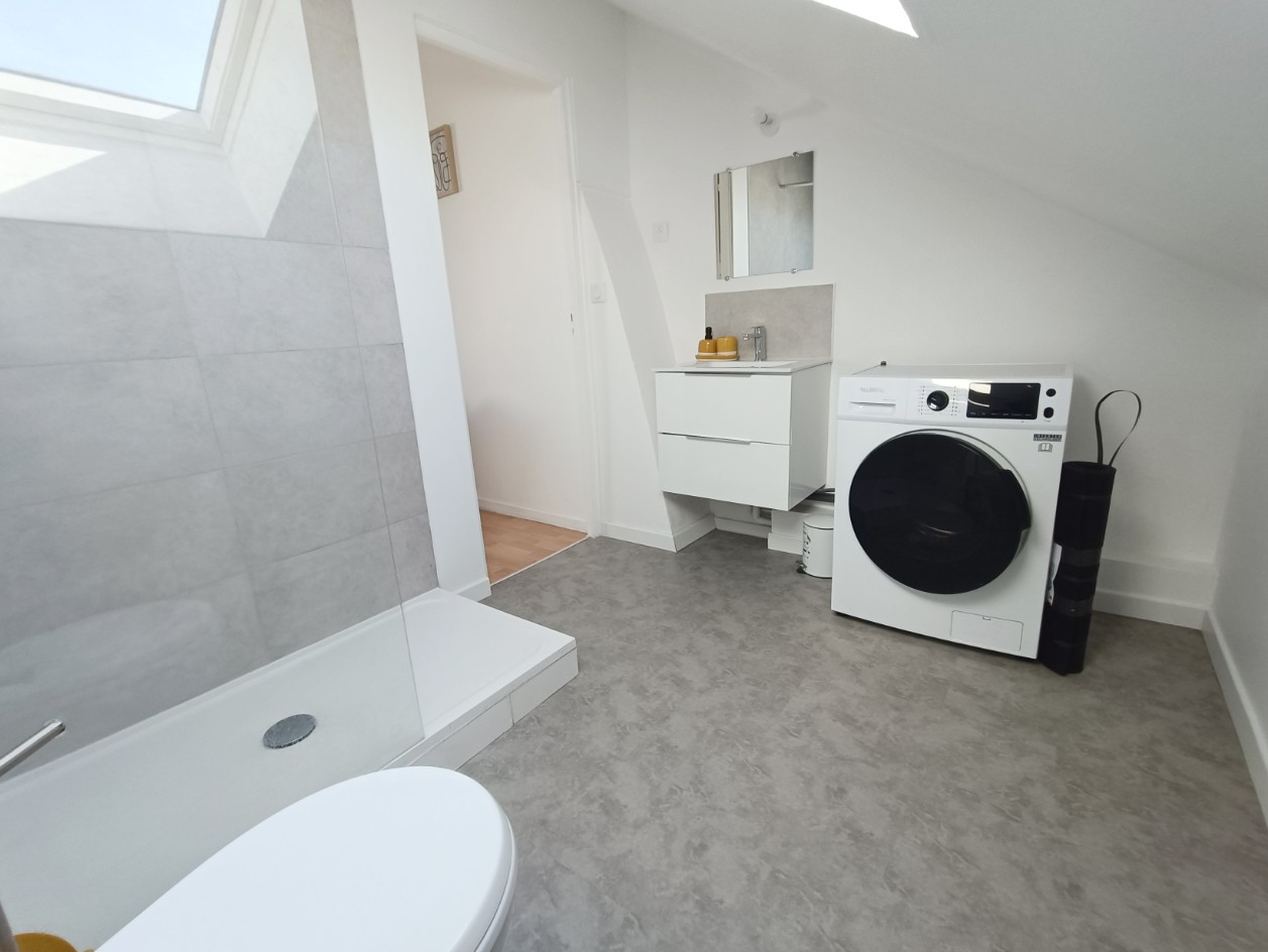 
                                                Location
                                                 Studio meublé 14m2 Amiens Saint Pierre