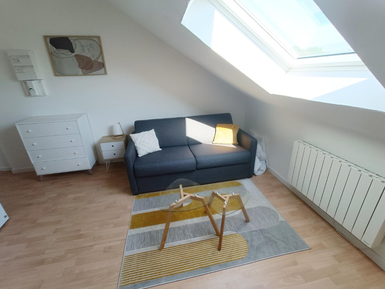 
                                                Location
                                                 Studio meublé 14m2 Amiens Saint Pierre