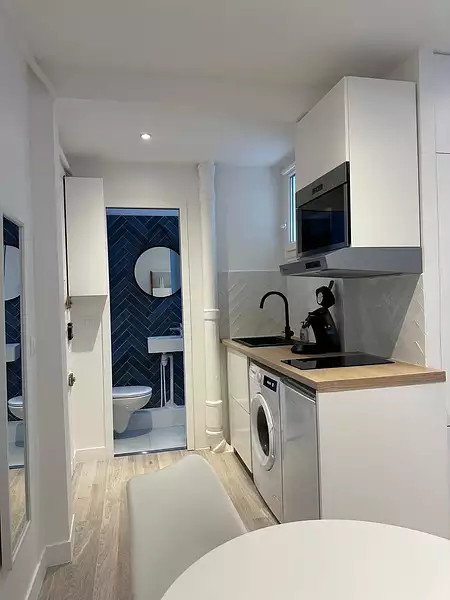 
                                                Location
                                                 Studio meublé 15 m²