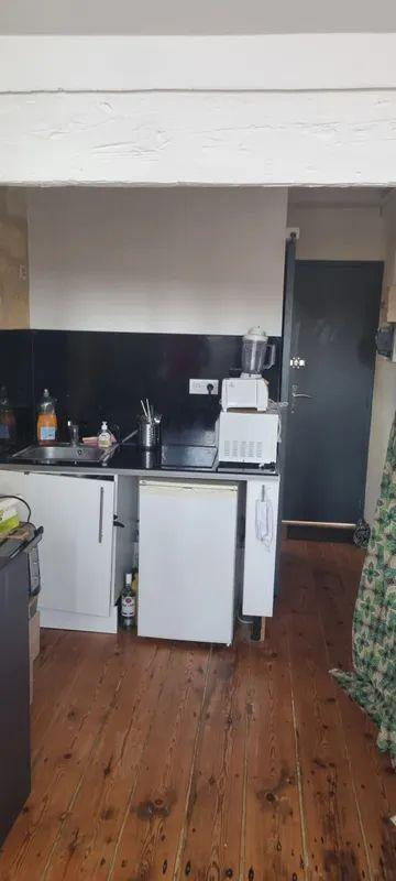 
                                                Location
                                                 Studio meublé 15m² proche de la Victoire