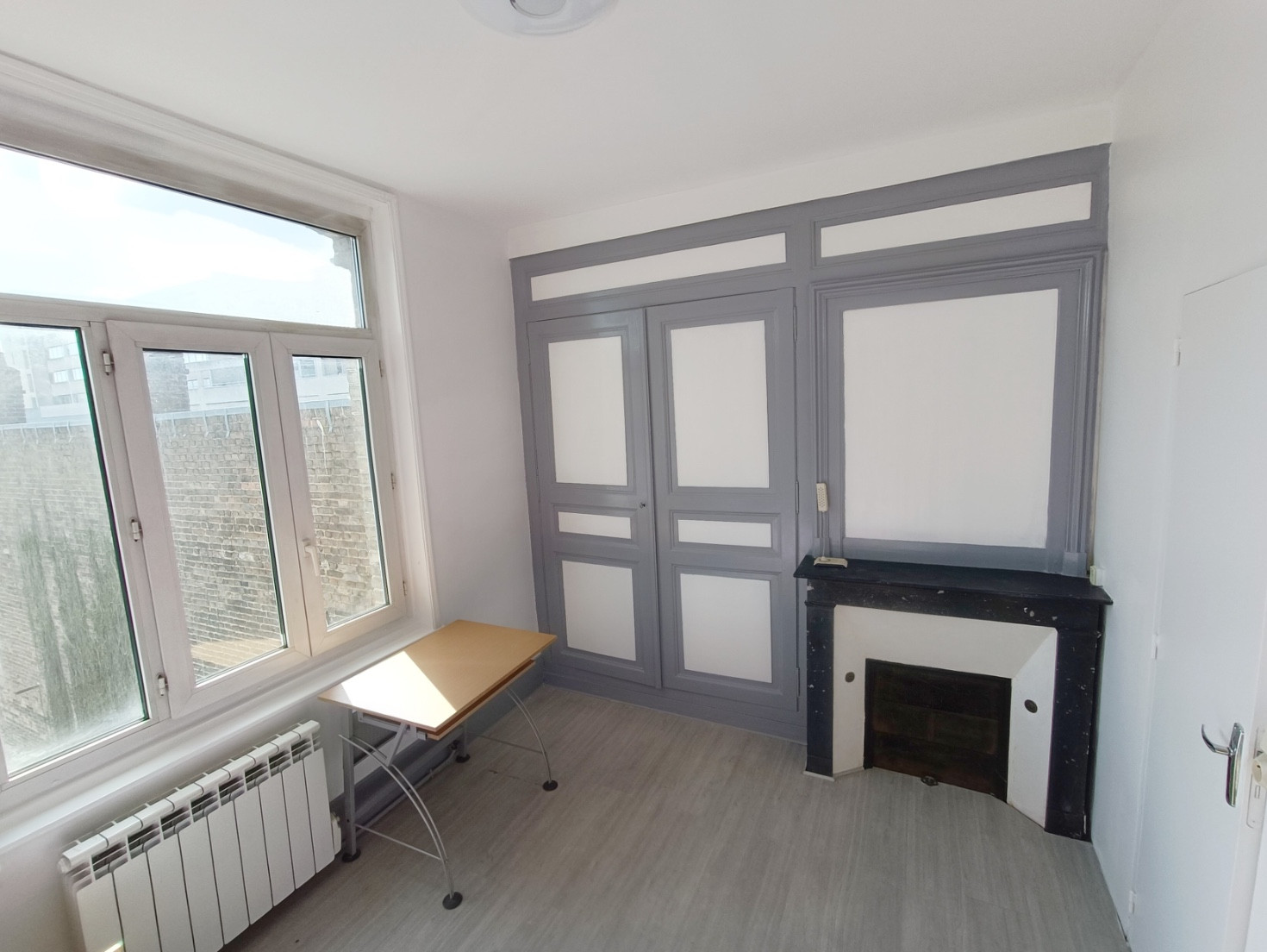 
                                                Location
                                                 Studio meublé 15m2, 2min de la gare